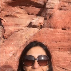 Meet your Posher, Cristina